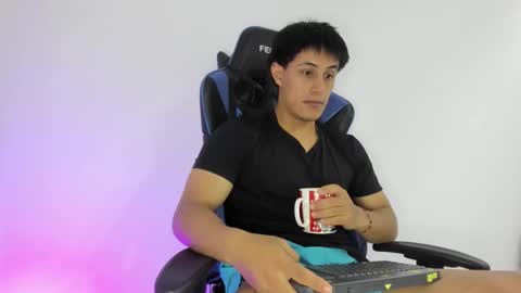 dorman_boy online show from December 16, 3:03 am