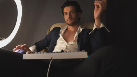 Keen online show from March 2, 11:53 pm