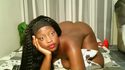 double_spicey online show from April 2, 1:29 pm