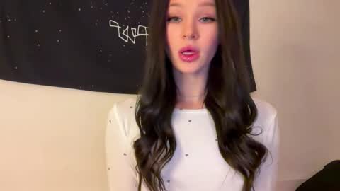 MOLLYYYY dont forget to give me a thumb up online show from October 24, 1:06 am