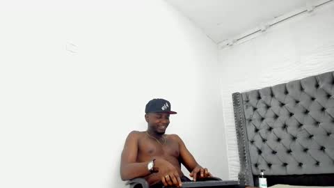 DOUGLAS online show from October 29, 1:24 pm