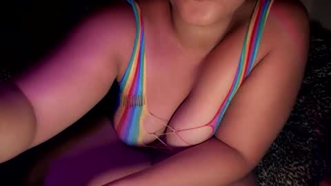 dove_love22 online show from December 23, 3:56 am