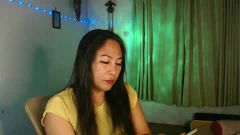 doyouwantme143 online show from October 23, 4:30 pm