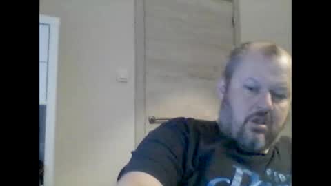 Snapshot of dpau76 chatting on December 23, 7:38 am Danny online show from December 23, 7:38 am