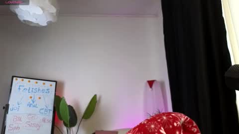 Lisbeth Salander online show from January 12, 9:49 am