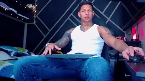 Drake online show from November 20, 3:49 am