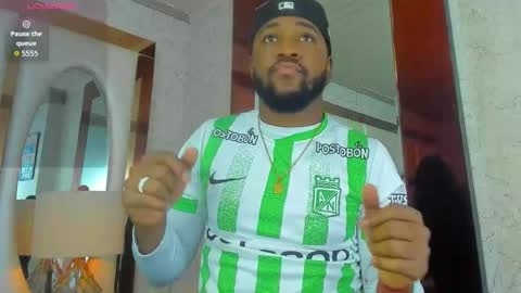 ---Drake--- online show from January 13, 9:22 pm