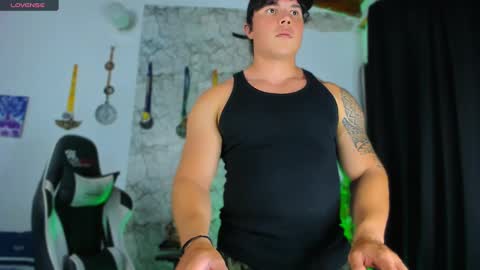 Snapshot of drake_xion1 chatting on March 5, 1:10 am drake_xion1 online show from March 5, 1:10 am