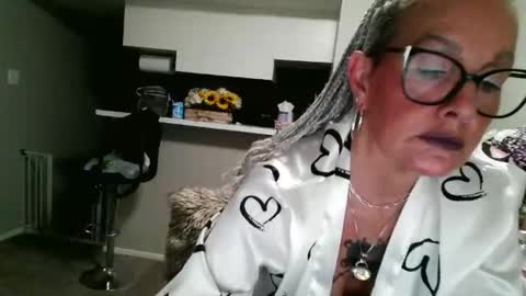 dreadbaby26 online show from March 23, 12:15 am