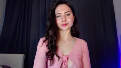 Nicole online show from January 18, 2:44 pm