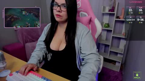 Chris online show from February 26, 6:04 pm