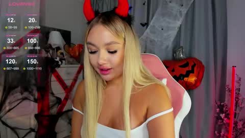  Mary   pvt open    use pink and blue app lovense online show from October 15, 4:19 pm