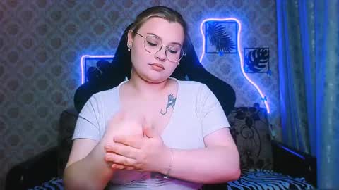 dreamforyoue2 online show from May 31, 6:09 pm