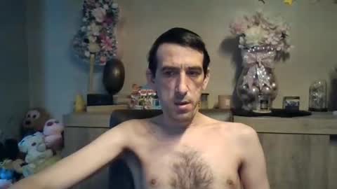 dreamguy38 online show from December 2, 8:13 am