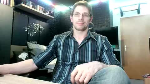 Snapshot of dreamwallker chatting on October 16, 10:52 pm Ioannes Paulus the 2nd online show from October 16, 10:52 pm