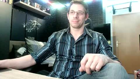 Snapshot of dreamwallker chatting on October 13, 6:43 pm Ioannes Paulus the 2nd online show from October 13, 6:43 pm