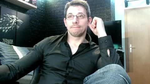 Snapshot of dreamwallker chatting on February 28, 7:56 pm Ioannes Paulus the 2nd online show from February 28, 7:56 pm