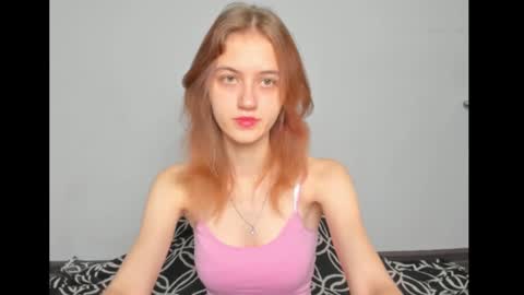 Snapshot of dreamy_pollyyy chatting on September 30, 3:06 am dreamy_pollyyy online show from September 30, 3:06 am
