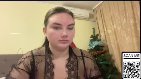 Mila online show from November 29, 3:52 pm