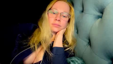 Kate online show from October 20, 6:24 pm