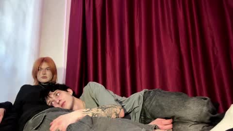 Elena and Nikolai online show from April 6, 8:15 am