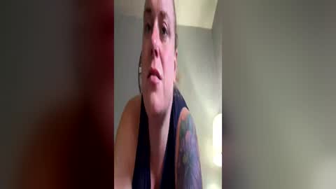 drew863901 online show from June 14, 7:05 pm