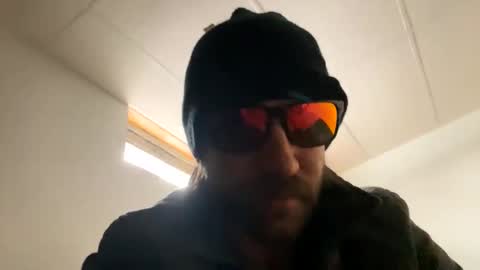 drewlaturnas91 online show from April 24, 8:00 pm