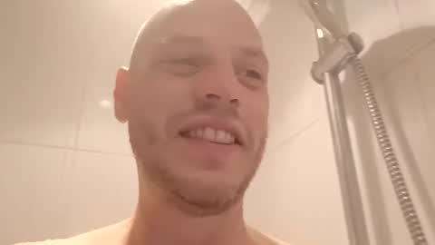 Snapshot of drijn3 chatting on October 16, 7:24 pm drijn3 online show from October 16, 7:24 pm
