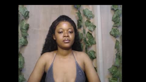 Snapshot of dripqueenx chatting on October 9, 11:32 pm linda online show from October 9, 11:32 pm