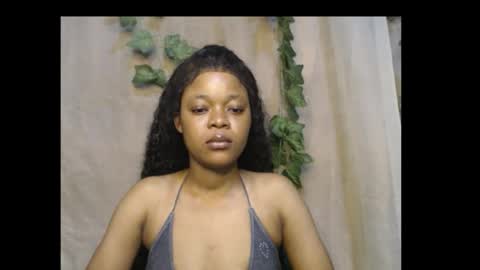 Snapshot of dripqueenx chatting on October 17, 1:09 am linda online show from October 17, 1:09 am