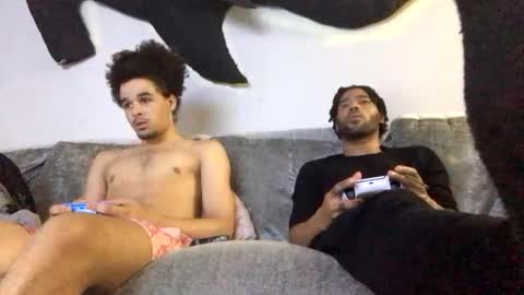 2xTheTrouble online show from March 20, 9:09 pm