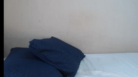 Snapshot of dronae chatting on January 27, 11:22 pm dronae online show from January 27, 11:22 pm