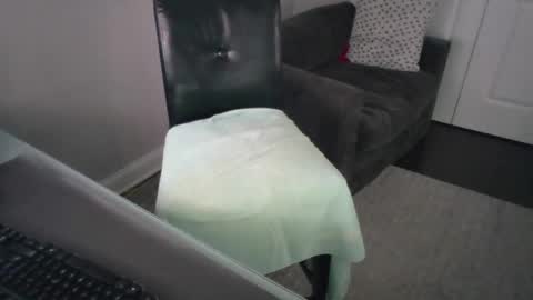 ds689655 online show from September 29, 9:14 pm