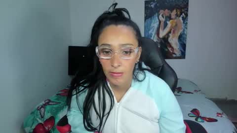 dulce_candy98 online show from January 12, 9:44 pm