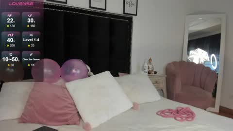dulce_es online show from July 11, 11:13 am
