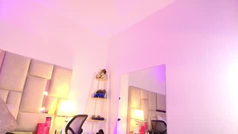 Snapshot of dulce_ferrer17 chatting on September 27, 3:32 pm Dulce online show from September 27, 3:32 pm