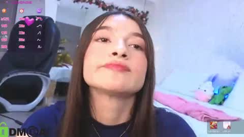 dulce_isabel_ online show from April 2, 3:36 am