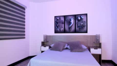 Dulce Maria online show from April 15, 8:20 pm