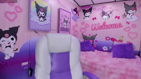 Dulce  online show from March 25, 12:01 pm