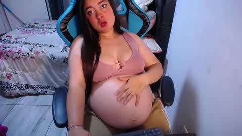 Nicole   online show from April 15, 5:27 pm