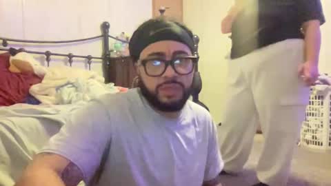 dumptrucksnfrontbutts online show from March 28, 10:16 am