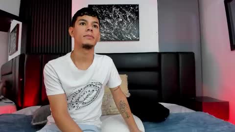 Thomas and Noah online show from September 25, 12:34 pm