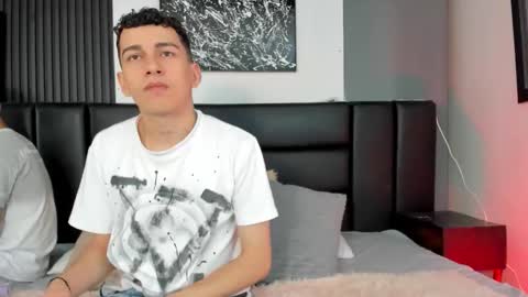 Thomas and Noah online show from September 20, 7:39 pm