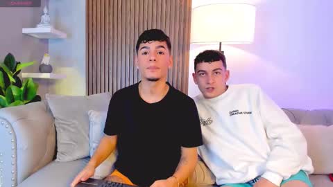 Thomas and Noah online show from November 27, 8:16 pm