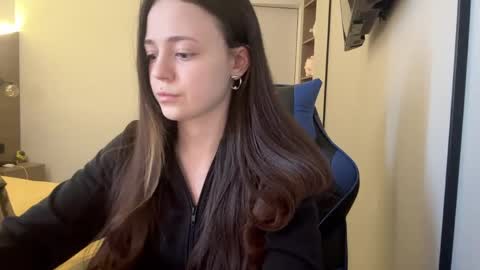 Milana and Anton online show from April 26, 3:20 pm