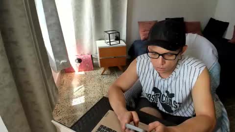 Hander online show from March 21, 6:23 pm