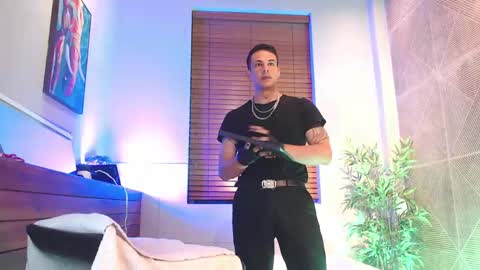 Dustin Sonne online show from April 11, 4:06 am