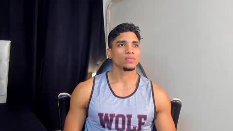 DUSTYN MICHELLE online show from April 13, 8:13 pm