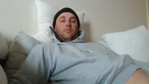 dustyroy09 online show from September 23, 2:05 am