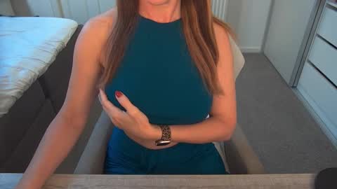 Ambertje040 online show from October 27, 8:25 am